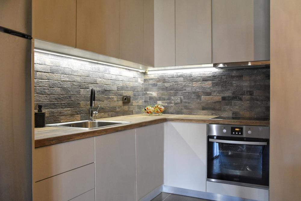 Pepromeno Luxury Apartment In The City Center Kalamata Eksteriør billede
