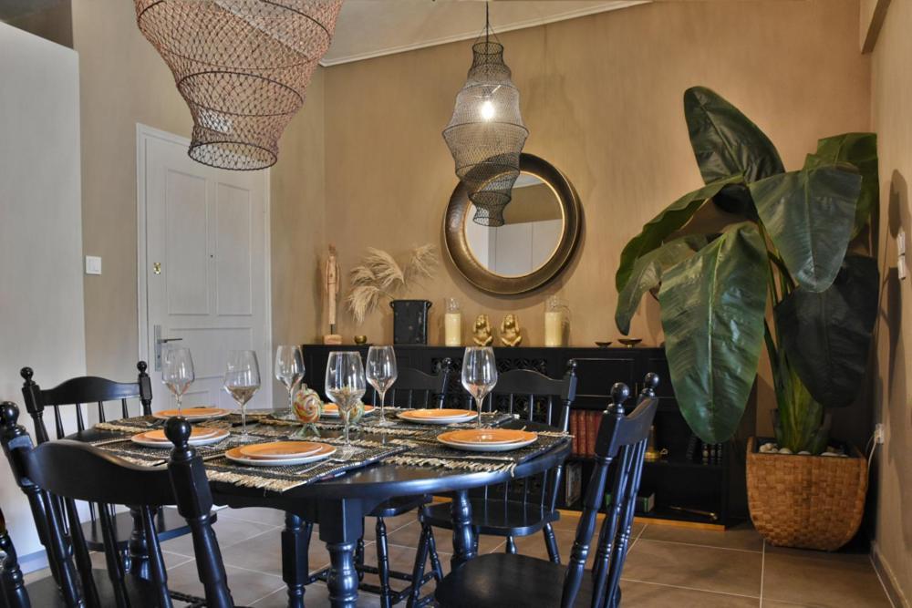 Pepromeno Luxury Apartment In The City Center Kalamata Eksteriør billede