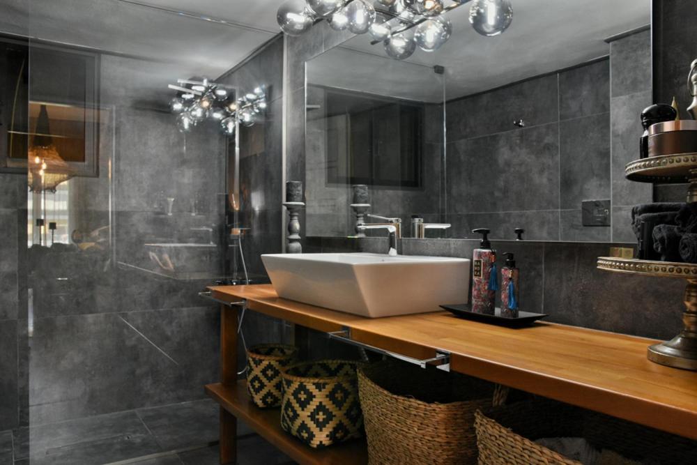 Pepromeno Luxury Apartment In The City Center Kalamata Eksteriør billede